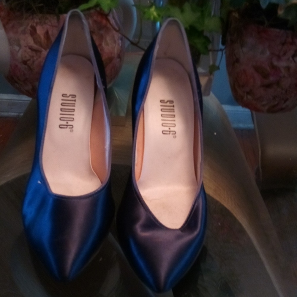 Studio 6 heels